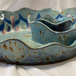 Blues und Pinks Swirl Chip und Dip Servierplatte