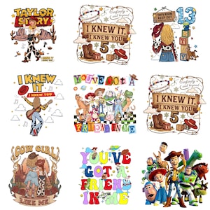 K&ouml;nnte beinhalten: Eine Sammlung von neun Grafikdesigns mit Zeichentrickfiguren, Cowboy-Themen und Texten wie Taylor Story, I Knew It, I Knew You, You've Got A Friend In Me und Tay's Room Keep Out, erg&auml;nzt durch farbenfrohe Illustrationen von Spielzeug und Motiven.