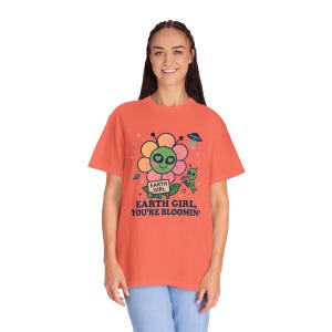 Earth Girl You're Bloomin Digital Graphic - Clipart fleur extraterrestre drôle PNG PDF EPS, art ovni Kawaii rétro Saint-Valentin, conception par sublimation