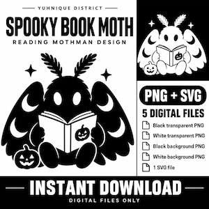 Può includere: Un design grafico digitale in bianco e nero intitolato Spooky Book Moth Reading Mothman Design. L'illustrazione mostra una creatura simile a una falena che tiene un libro aperto con un'icona di zucca, accompagnata da una zucca e stelle.