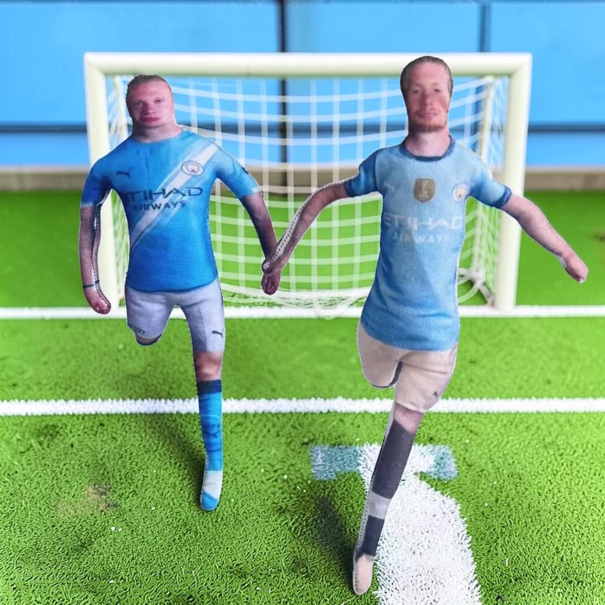 ✨気まぐれ値下げ✨サッカーボーイHOLLAND 10 ぬいぐるみ 本体 Set 2pcs Erling Haaland & Bruyne Soccer Abstract Plush Doll With