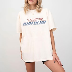 Koszulka z nadrukiem Run Club | Koszulka unisex | Odzież sportowa | Prezent dla biegaczy | Odzież sportowa |