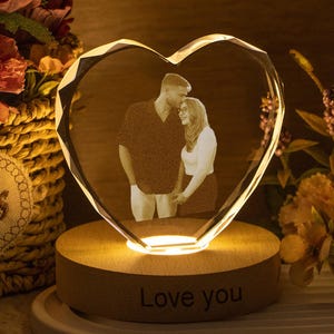 Personalized Heart 3D Crystal Night Light, Custom Couple Photo Portrait LED, Portrait in Crystal, Anniversary Gift, Light up Crystal Photo