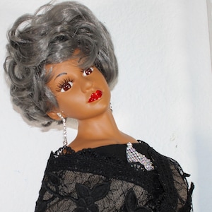 Muñeca de porcelana afroamericana de 28&quot; (SAFIA) n.° 52