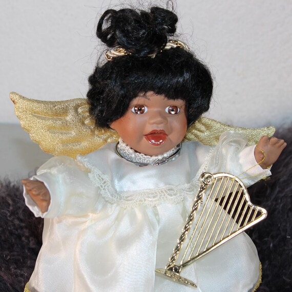African American Porcelain Praise Angel (MUSIC BOX) 10"  (#111)