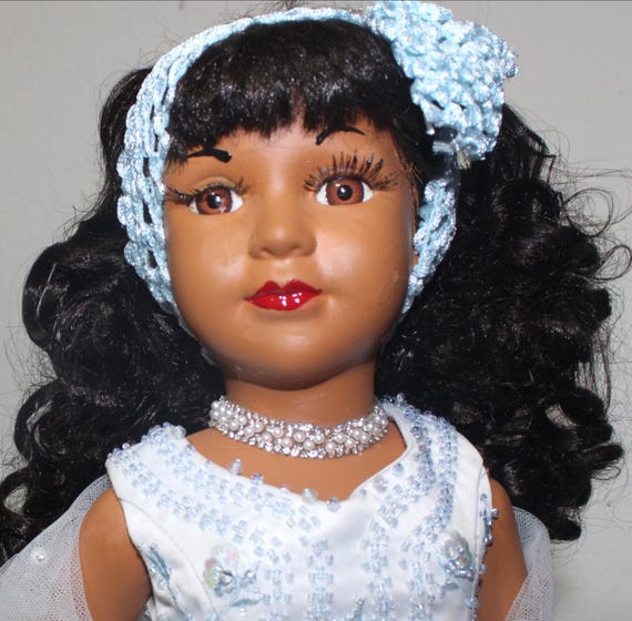 African American Porcelain Doll 25" (LADY)...SINGS da' BLUES) #117
