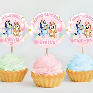 Blauer Hund Rosa Daisy Cupcake Toppers, Blauer Hund Regenbogen Gänseblümchen Rosa Mädchen Party Cupcake Toppers