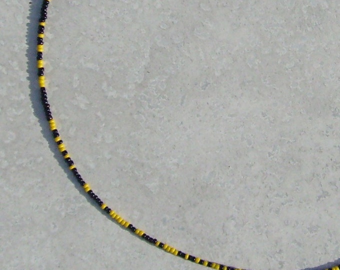 I Ching Necklace - Black and Yellow Glass (high-voltage model)