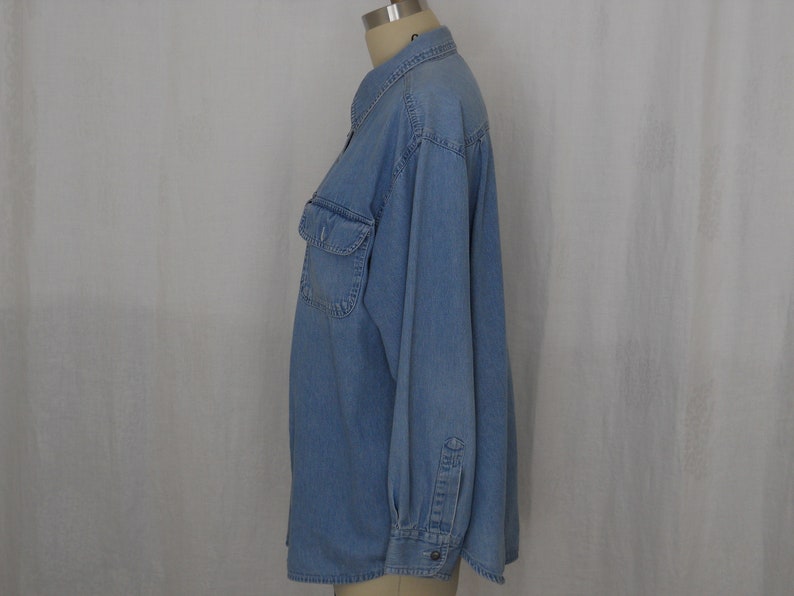 vintage blouse in soft denim blue cotton long sleeves by St. John size 16W image 5