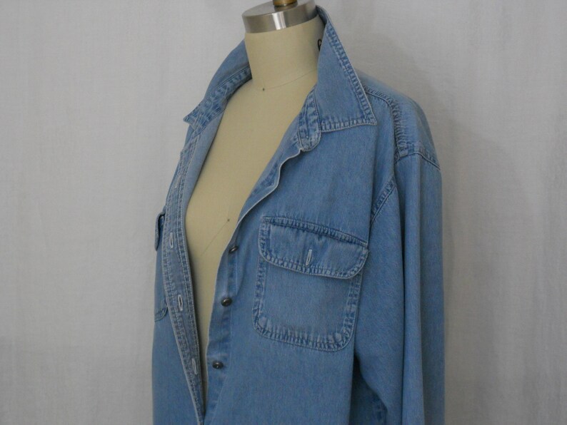 vintage blouse in soft denim blue cotton long sleeves by St. John size 16W image 7