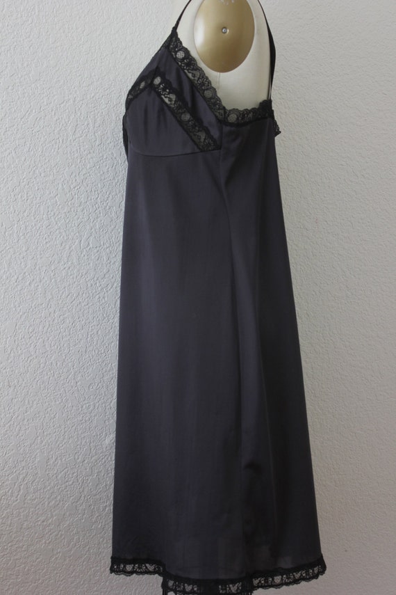 Vintage Black  Full Size slip by Movie Star 1970s - image 5