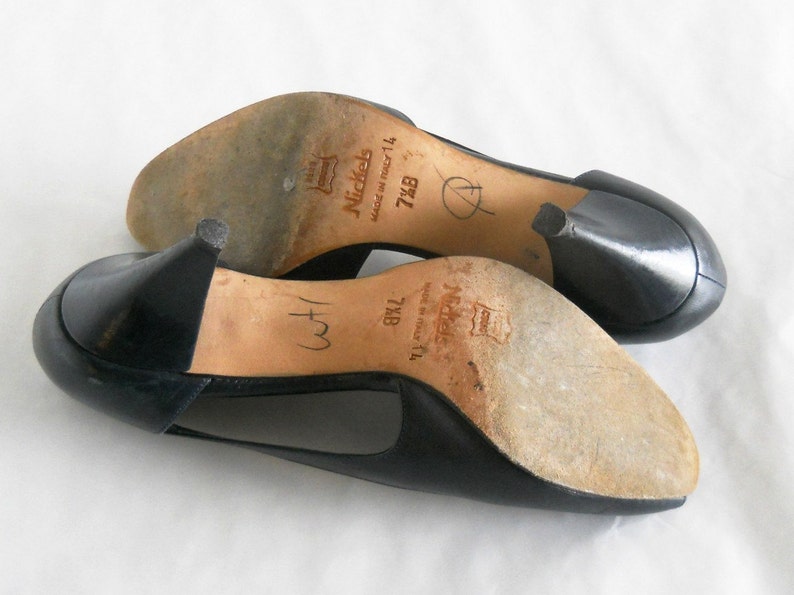 vintage peep toe pumps with cutouts image 5