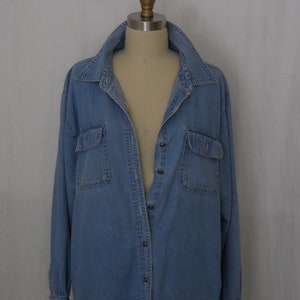 vintage blouse in soft denim blue cotton long sleeves by St. John size 16W image 6