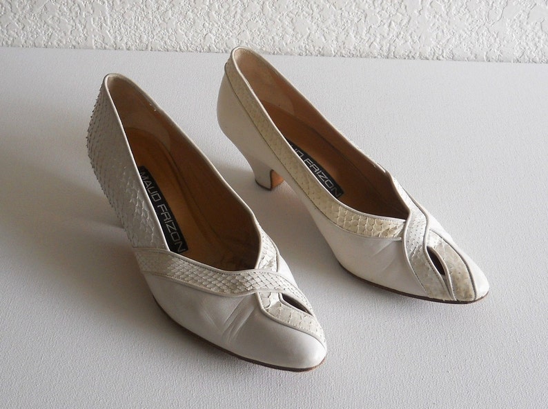 vintage 1960s designer pumps in white snake skin by Maud Frizon image 3