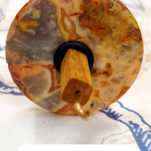 Top whorl drop spindle, fancy stone