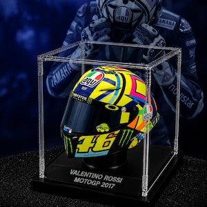 1/1 2 Scale Unpainted Helmet Valentino Rossi 2017 (Assembly Model)