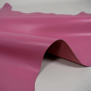 Smooth semi-rigid whole veal