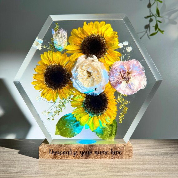 Personalized Sunflower Resin Lamp – Custom Name Floral Night Light