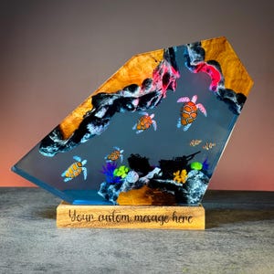 Sea Turtle Resin Ocean Lamp with Shipwreck & Coral – Epoxy Art Night Light | Customizable Underwater LED Decor