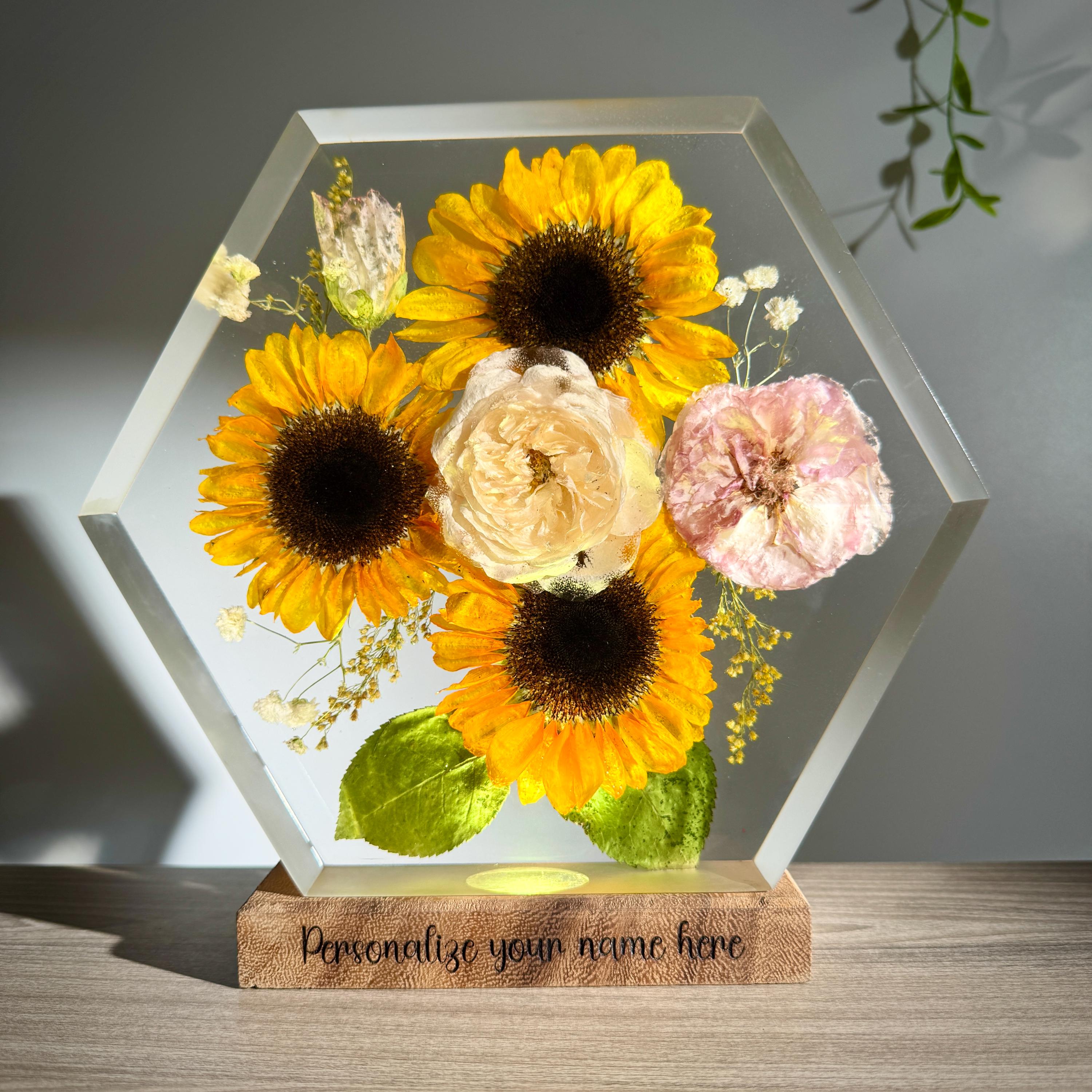 Personalized Sunflower Resin Lamp – Custom Name Floral Night Light