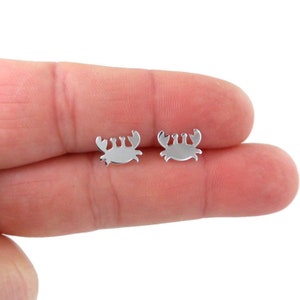 Crab Earrings in Sterling Silver, Crab Sterling Studs, Kids Earrings, Tiny Studs, Animal Studs, Ocean Jewelry, Girls Earrings, Ocean Studs
