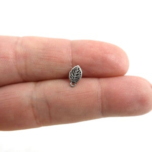 SINGLE Leaf Sterling Silver Stud Earring, Leaf Earring, Single Stud Earring, Tiny Stud, Cartilage Stud, Multiple Piercing, Dainty Earrings