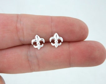 Fleur de Lis Earrings,Sterling Silver Fleur de Lis Earrings, Silver Studs, Dainty Earrings, Sterling Silver Jewlery, Celtic Earrings