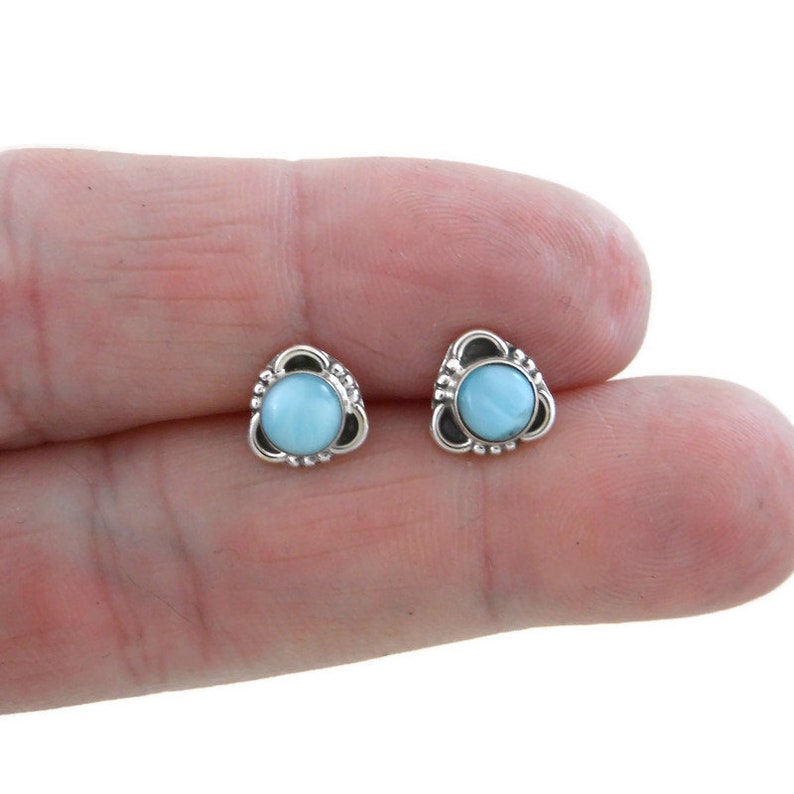Larimar örhängen i sterlingsilver, Larimar örhängen, ädelstensörhängen, 5 mm örhängen, Larimar örhängen, Larimar smycken bild 7