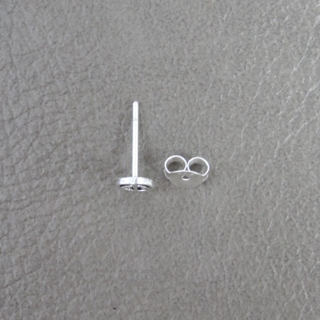 Earring Signs SINGLE Peace Sign Earring in Sterling Silver, Peace Sign Earring ...