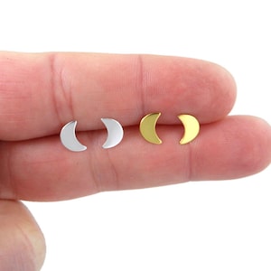 Crescent Moon Earrings in Sterling Silver, Moon Earrings, Moon Studs, Tiny Studs, Celestial Earrings, Minimalist Earring, Dainty Earrings