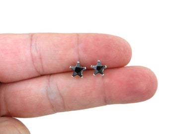 Pendientes de estrella negra en plata de ley, pendientes de estrella de espinela negra, pendientes de botón de 6 mm, pendientes de estrella pequeños, pendientes de estrella delicados