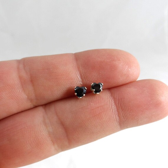 ピアス [KATENKELLY] Little Black Heart Earrings KATENKELLY] Little Black Heart Earrings (KATENKELLY/ピアス