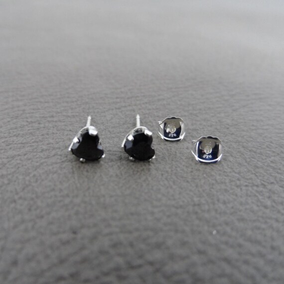 ●SCALETTO● SETSilver925 SDJ001 Mini Black Heart Earrings big_ej8980_df9121bb-e424-484c-