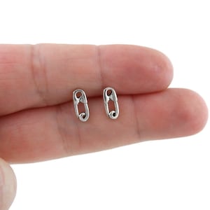 Sterling Silver Safety Pin Stud Earrings, Safety Pin Earrings, Tiny Studs, Kids Earrings, Minimalist Earring, Dainty Earrings