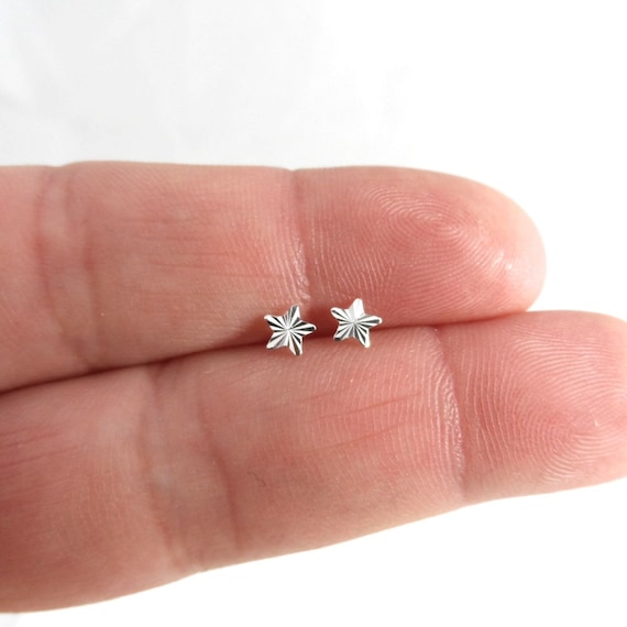 有村架純　ミニクリスタルスタンド 5 Birthstone Mothers Ring by Christopher Michael with Ideal