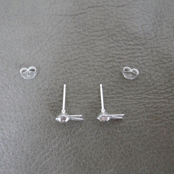 Orecchini A Perno Coniglietto In Argento 925 Con Cristalli – Miniorecchini Per Donna E Bambina, 5,3x9 Mm