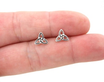 Celtic Trinity Knot Earrings in Sterling Silver, Triquetra Earrings, Silver Celtic Studs, Dainty Earrings, Celtic Jewlery, Celtic Earrings