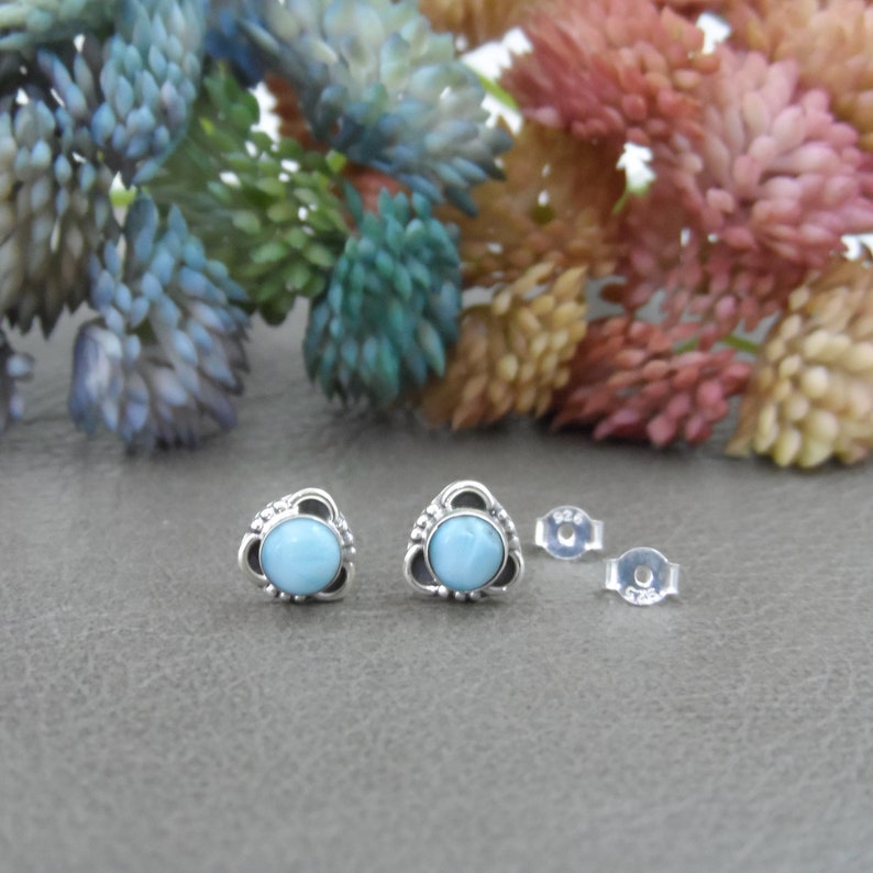 Larimar örhängen i sterlingsilver, Larimar örhängen, ädelstensörhängen, 5 mm örhängen, Larimar örhängen, Larimar smycken bild 2