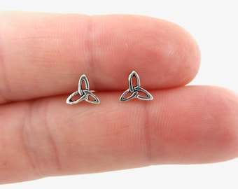 Tiny Celtic Trinity Knot Earrings in Sterling Silver, Triquetra Earrings, Silver Celtic Studs,Celtic Jewlery, Celtic Earrings