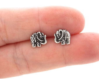 Boucles d’oreilles d’éléphant en argent sterling, boucles d’oreilles d’éléphant, boucles d’oreilles d’enfants, goujons minuscules, cadeau pour elle, boucles d’oreilles d’animal stud, boucles d’oreilles de dainty