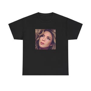 SHAKIRA - las mujeres ya no lloran Premium Unisex T-shirt, Music Merch, Tour merch Birthday Gift