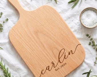 Tagliere personalizzato per inaugurazione casa, tagliere per salumi con nome di famiglia personalizzato, regalo per inaugurazione casa, regalo per la nuova casa, decorazione per la cucina.