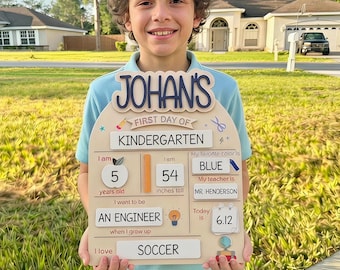 Personalized Back to School Sign,Custom Classroom Sign,Back to School Decor,Teacher Kids First Day School Photo Prop Name Board