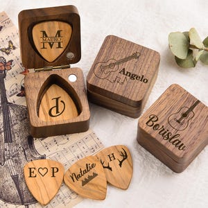 Custom Wooden Guitar Pick Case Box,Personalized Guitar Pick Holder Storage,Guitar Pick Holder,Gift for Guitarist Musician, Walnut Pick Box