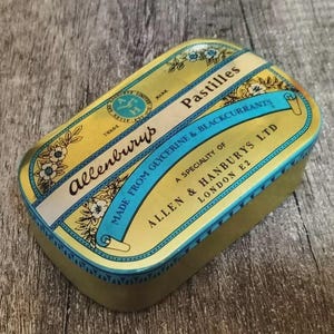 TIN BOX ALLENSBURYS Pastilles Allen & Hansbury London 10 x 6 x 3 cm - Vintage