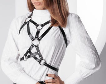 Vegan Leather Chest Harness for Women, Adjustable Waist Belt, Trendy Eco-Friendly Design for Chic and Stylish Looks