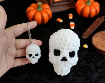 Halloween Skull Crochet Pattern PDF | Amigurumi Skull Keychain Plushie