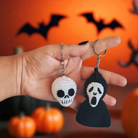 Skull & Ghost Keychain Crochet Pattern PDF | Amigurumi Halloween Toy