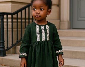 Vestido bohemio de muselina orgánica bordada: Vestido verde de encaje para niña