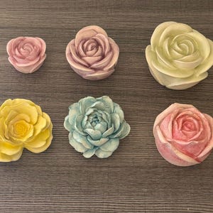 Scented soy wax flowers